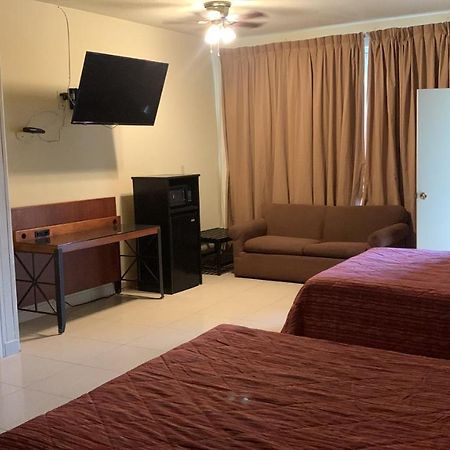 Hotel Plaza Riviera 마타모로스 외부 사진